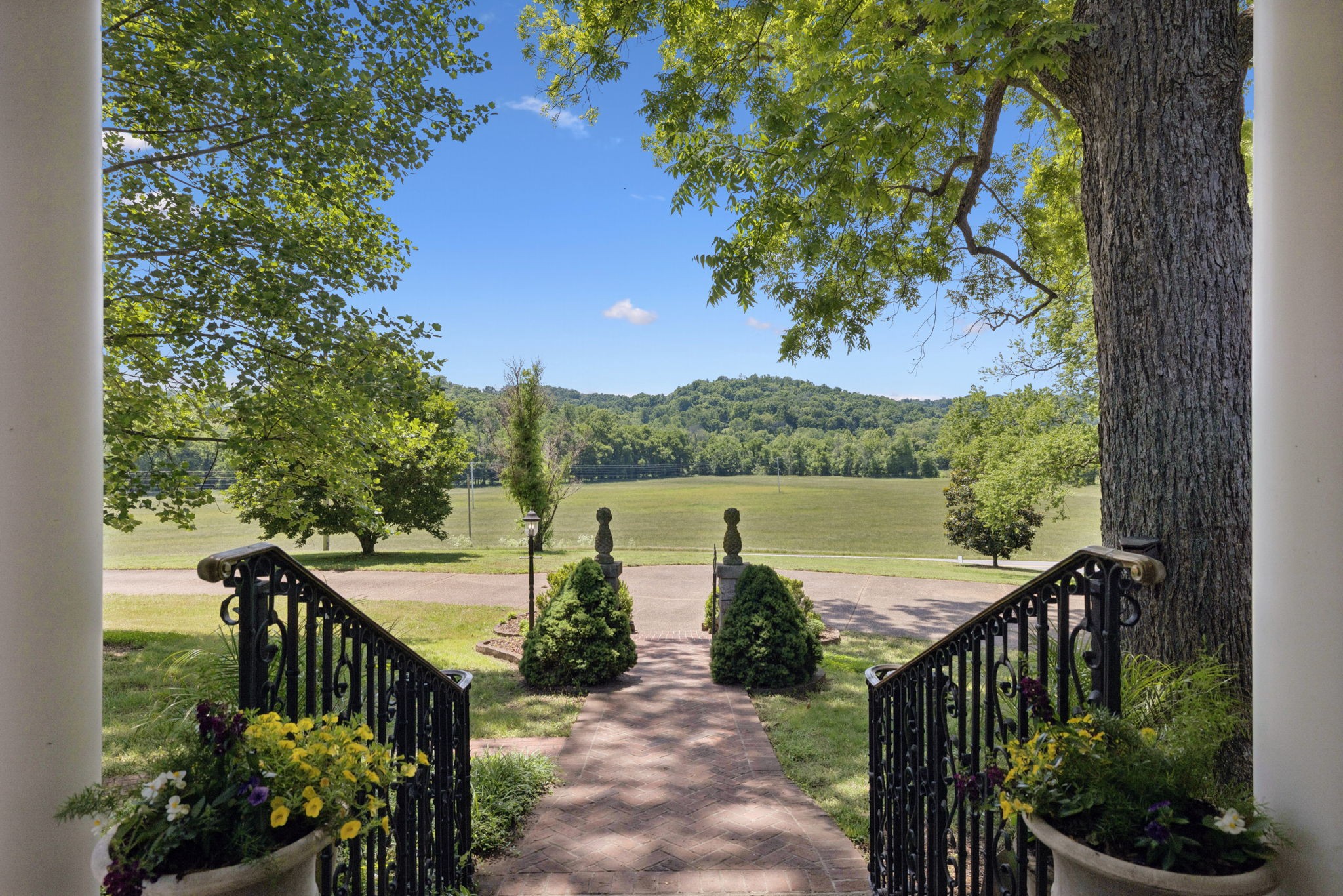 4929 Snow Creek Road Santa Fe, TN 38482 - Photo 9 of 94