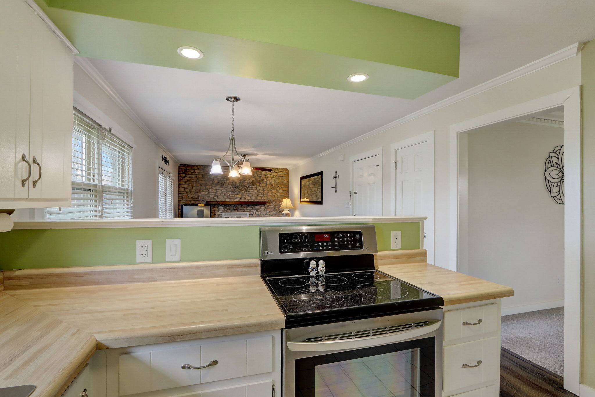 2212 Fisher Road Indianapolis, IN 46239 - Photo 18 of 40 Gallery Image 18