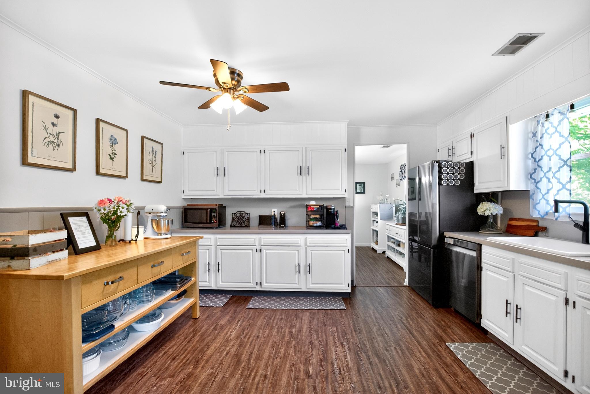 1121 Chelsea Road Aston, PA 19014 - Photo 5 of 18
