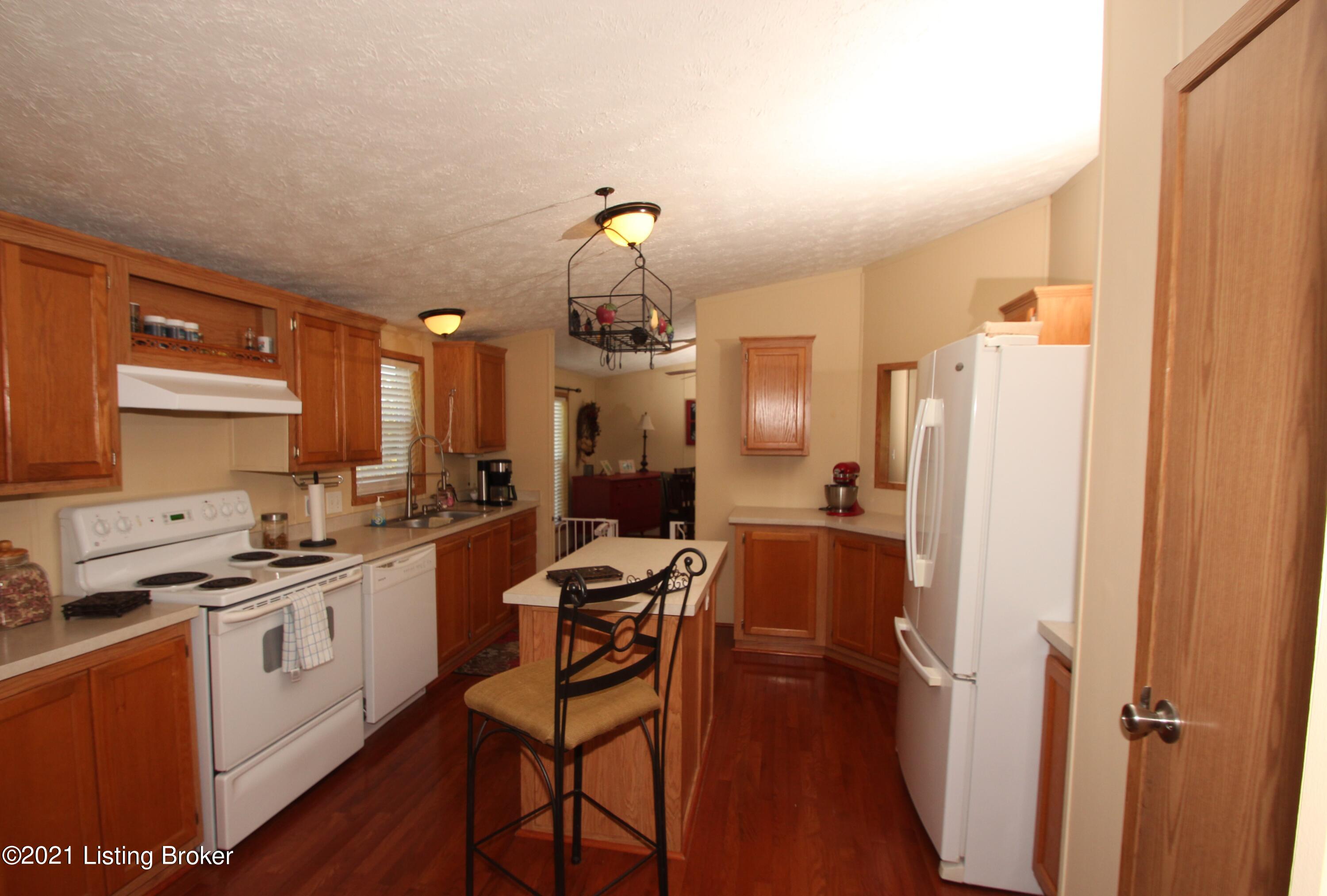 6175 Bethlehem Road Pleasureville, KY 40057 - Photo 80 of 106 IMG_9155 (2)
