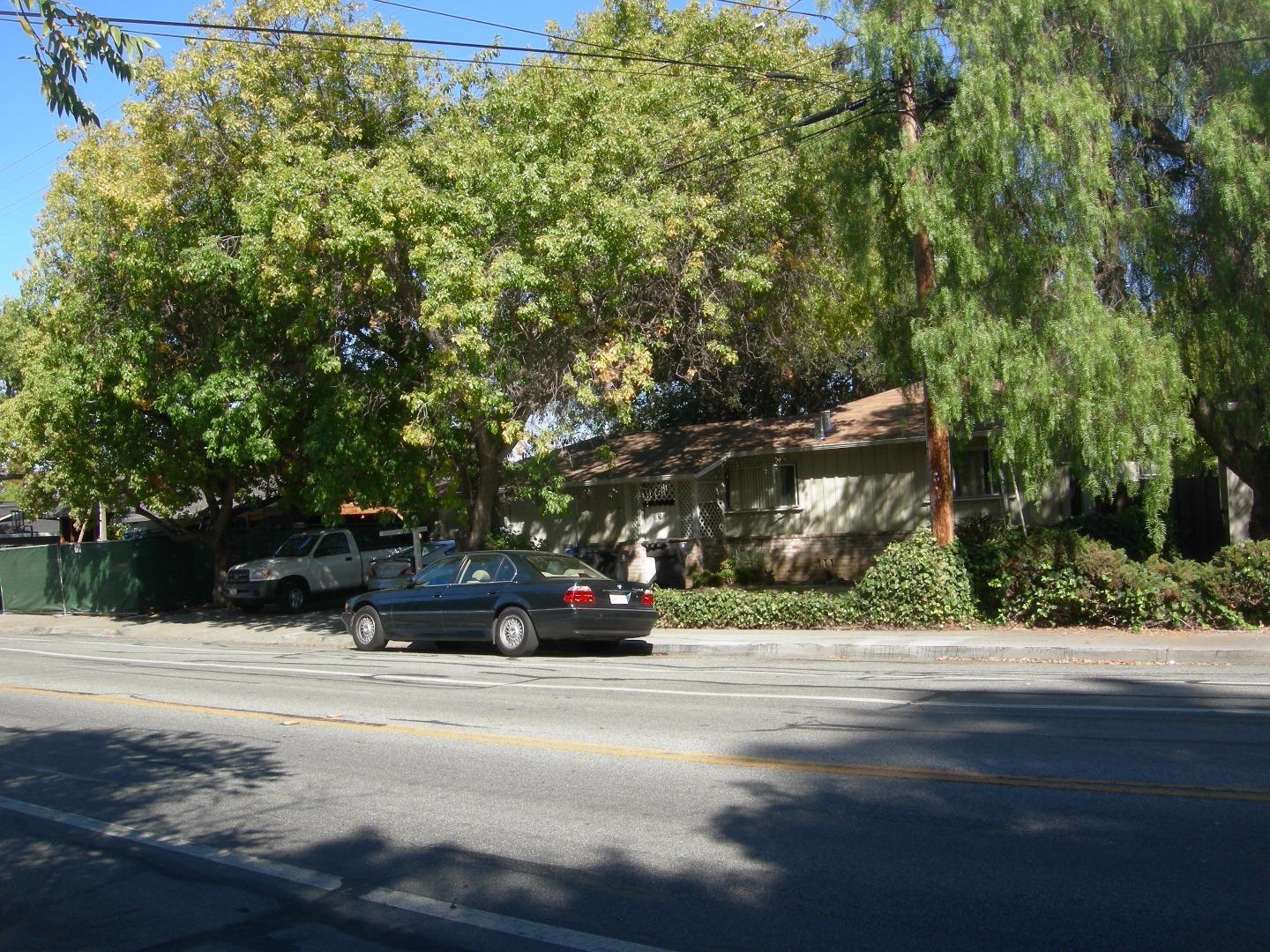 1735 Springer Road Mountain View, CA 94040 - Photo 3 of 14