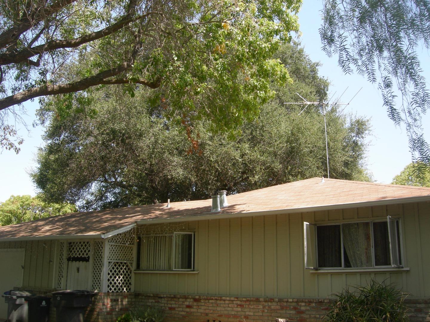 1735 Springer Road Mountain View, CA 94040 - Photo 6 of 14