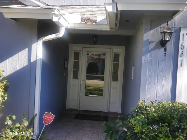 $335,000 | 1641 Spring Oaks Lane, Jacksonville, FL 32221