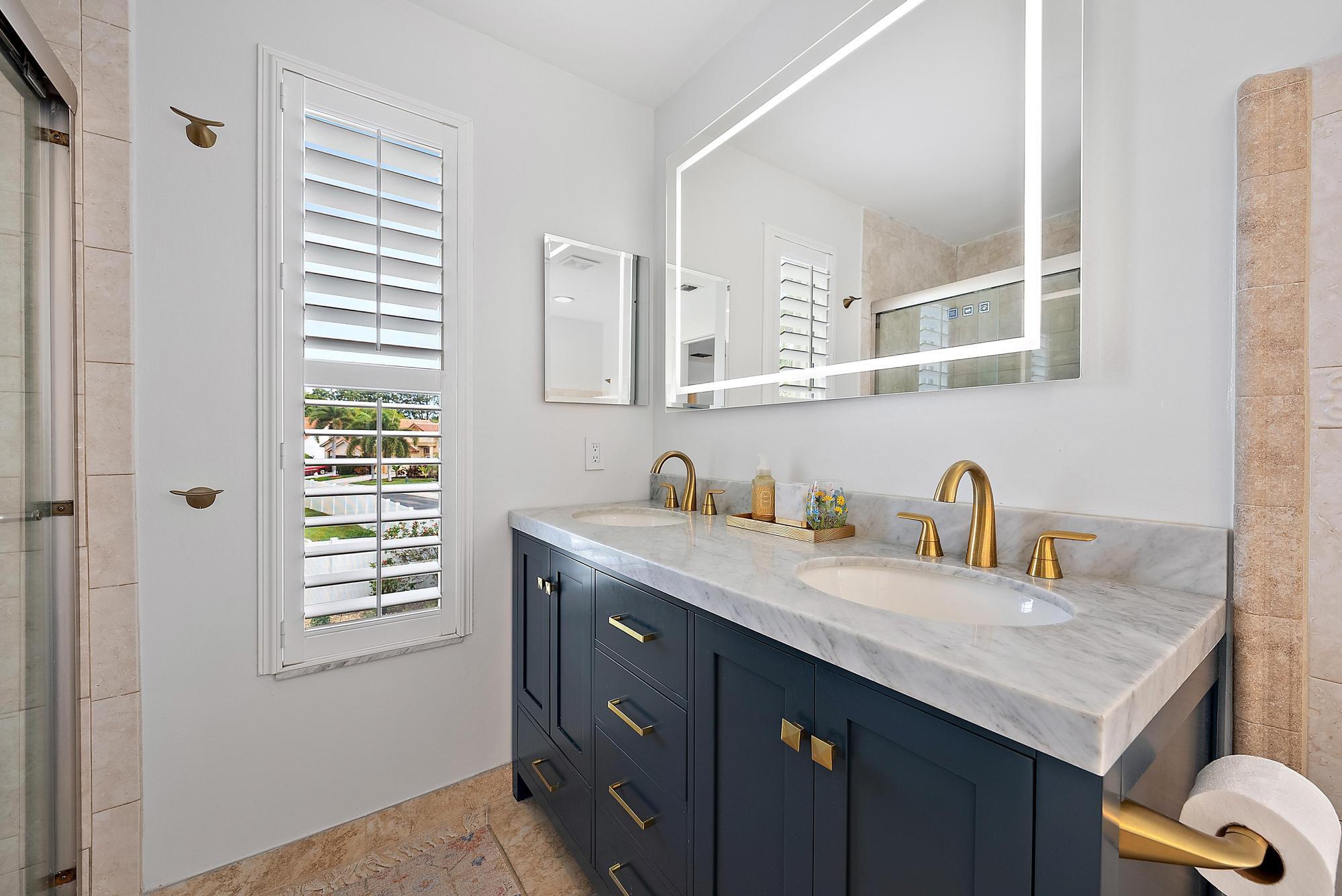 149 Stonebriar Boulevard Jupiter, FL 33458 - Photo 17 of 42 Primary Bath