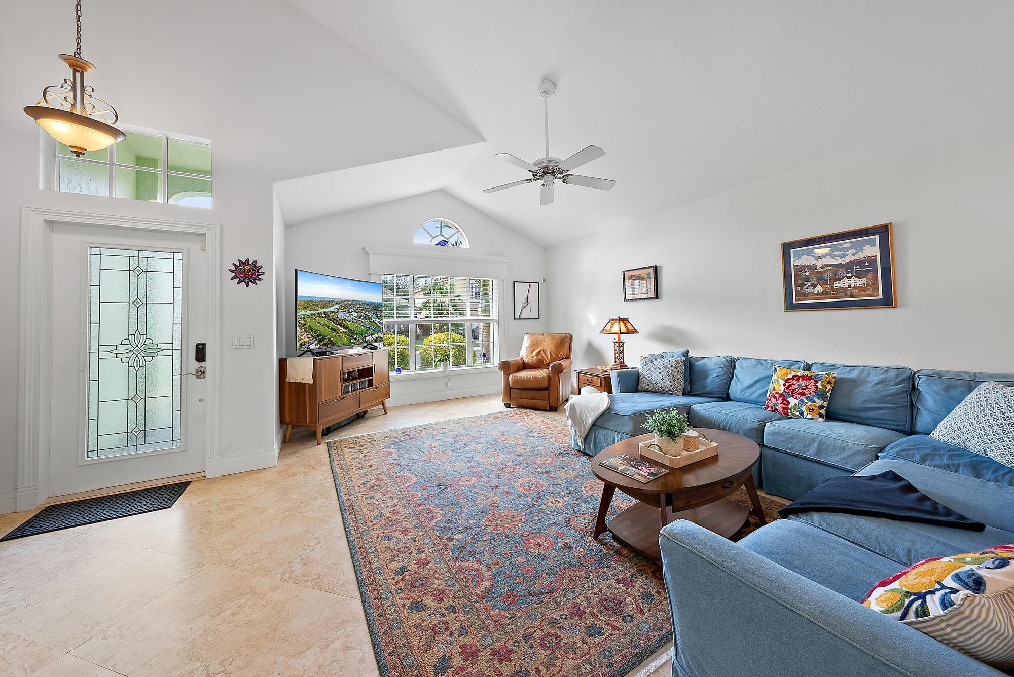 149 Stonebriar Boulevard Jupiter, FL 33458 - Photo 28 of 42 Living