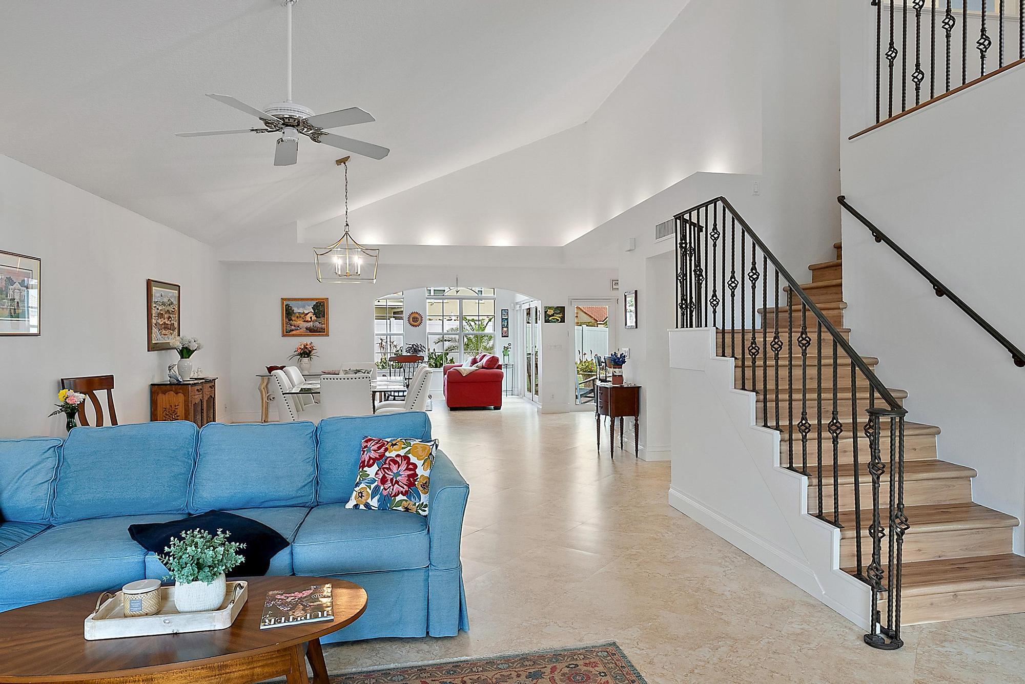 149 Stonebriar Boulevard Jupiter, FL 33458 - Photo 29 of 42 Living