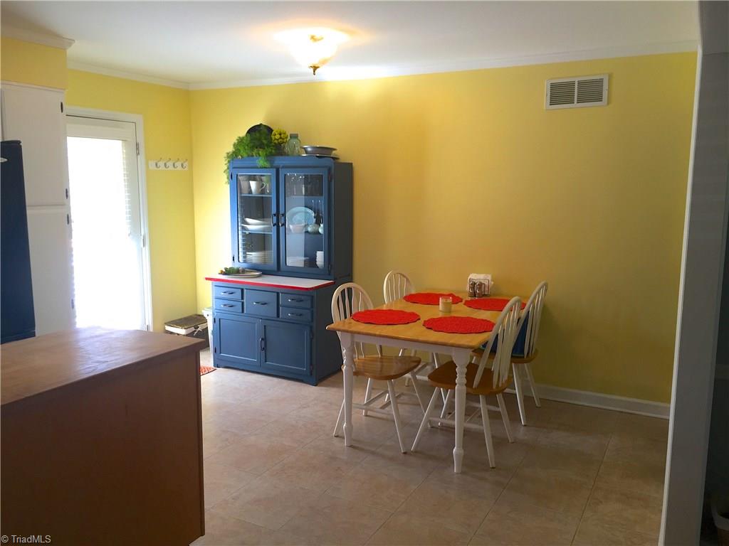 1705 Pleasant Ridge Road Greensboro, NC 27409 - Photo 5 of 16 Gallery Image 5
