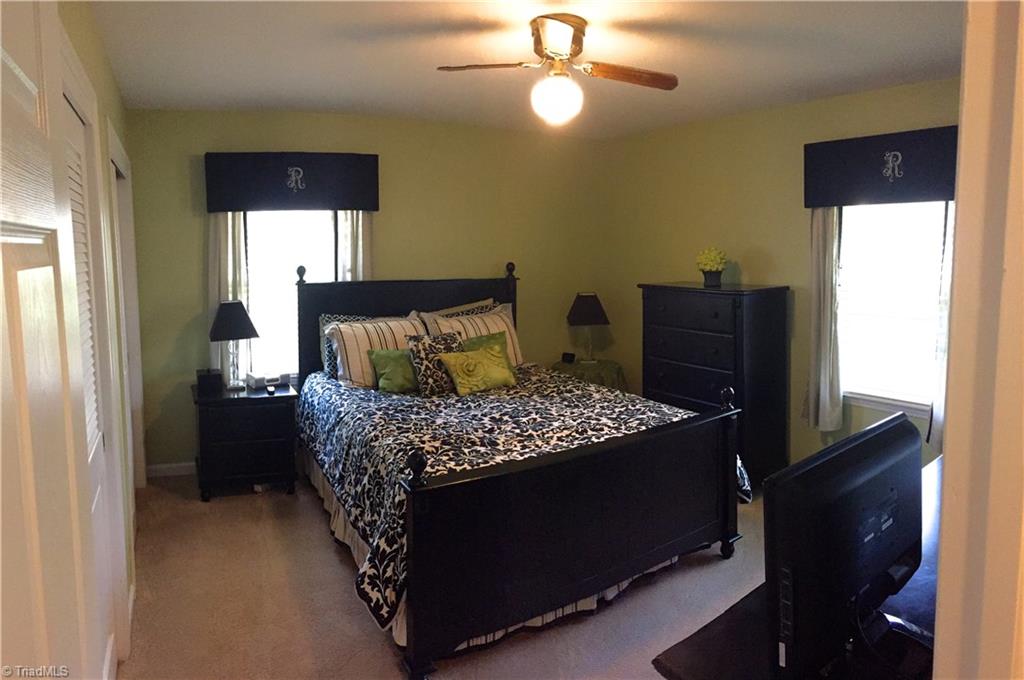 1705 Pleasant Ridge Road Greensboro, NC 27409 - Photo 6 of 16 Gallery Image 6