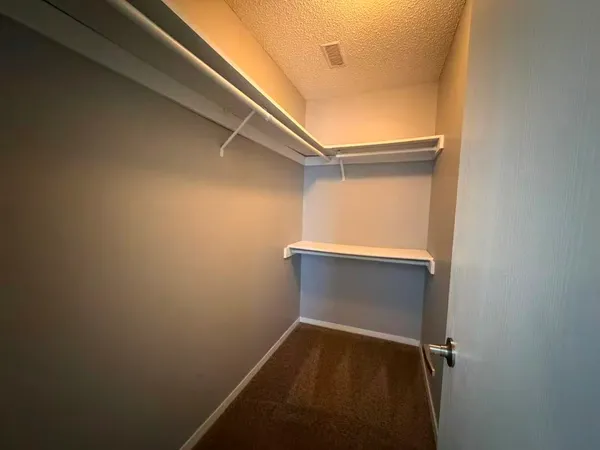 $1,750 | 1360 Brook Street, Unit F, St. Charles, IL 60174