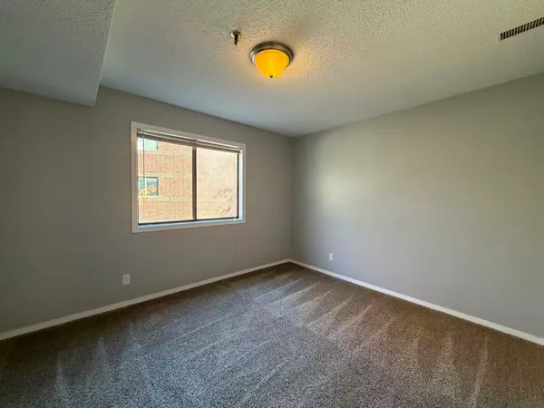 $1,750 | 1360 Brook Street, Unit F, St. Charles, IL 60174