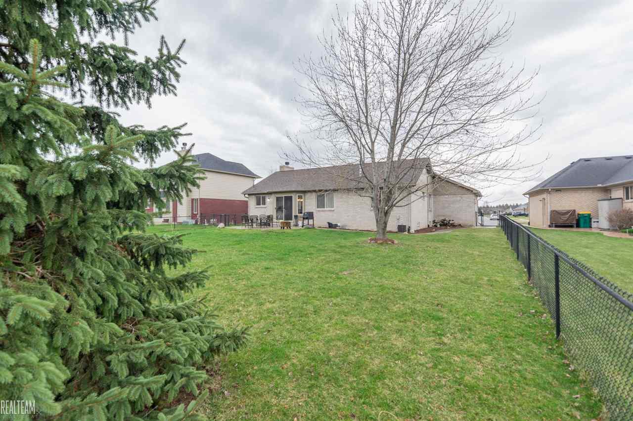 51524 Rivard Road New Baltimore, MI 48047 - Photo 19 of 19 31377191-18.JPG