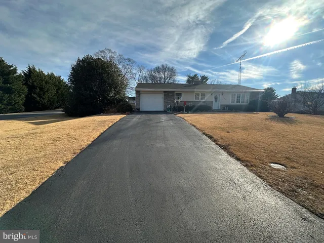 $269,000 | 13823 Distant View Drive, Maugansville, MD 21767