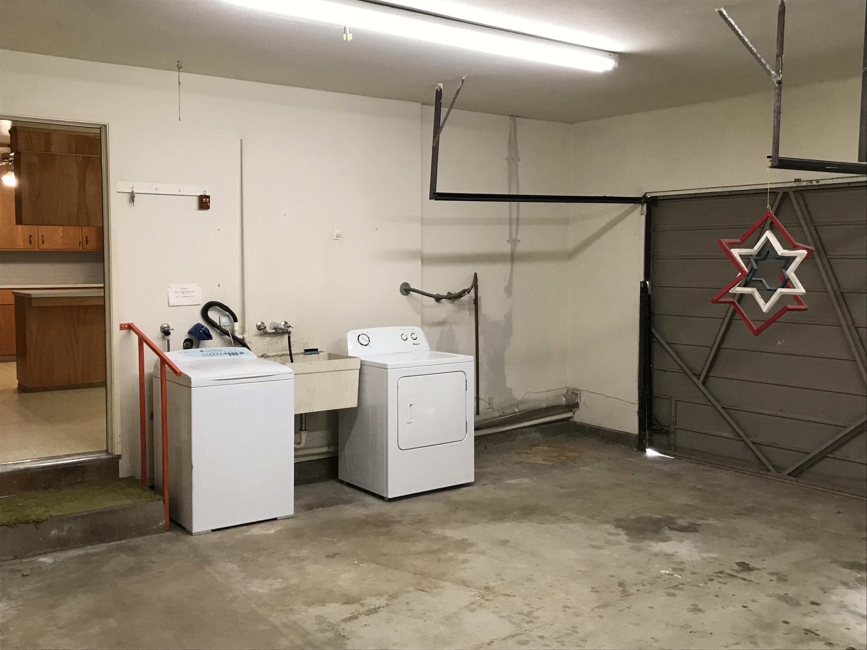 21990 Stone Meadows Road Palo Cedro, CA 96073 - Photo 26 of 26 Washer/Dryer
