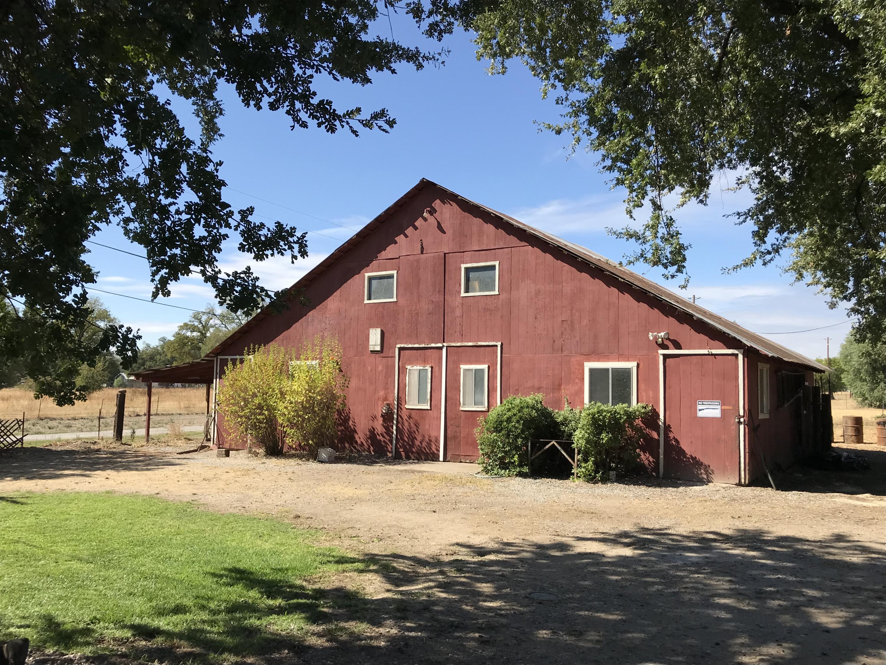 21990 Stone Meadows Road Palo Cedro, CA 96073 - Photo 5 of 26 Barn/Shop
