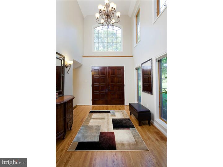 534 Gulph Road Wayne, PA 19087 - Photo 2 of 16 Foyer