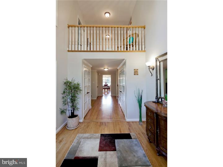 534 Gulph Road Wayne, PA 19087 - Photo 3 of 16 Foyer