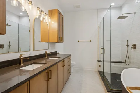 $1,100,000 | 1842 North Whipple Street, Unit 1, Chicago, IL 60647