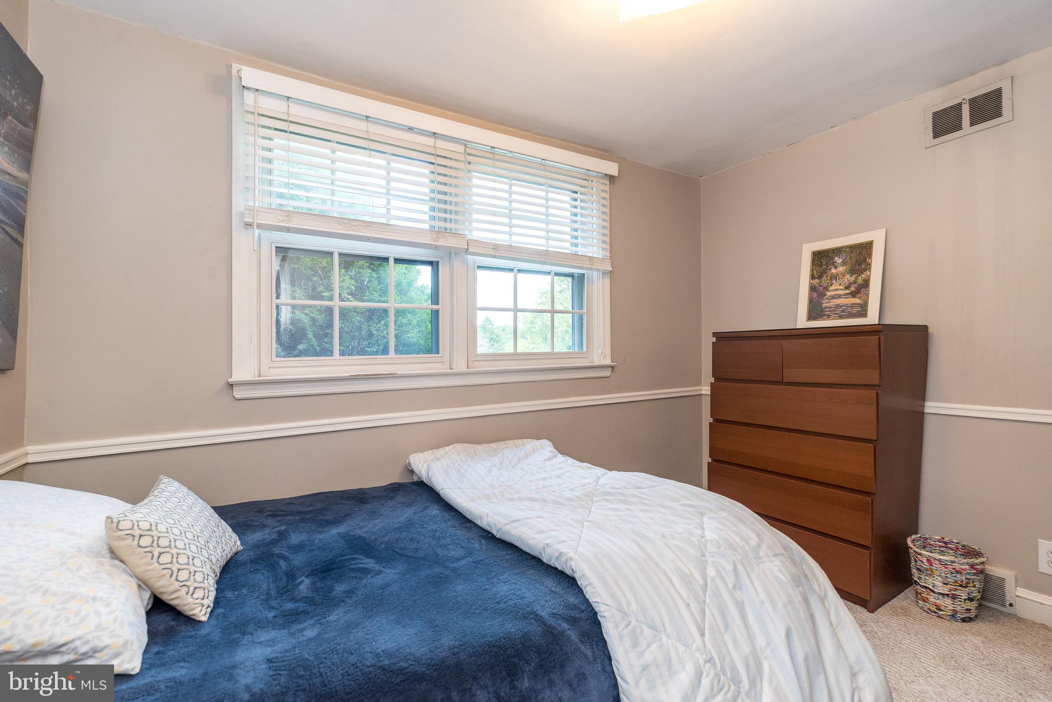 139 Kingston Road Cheltenham, PA 19012 - Photo 22 of 32 Bedroom 3