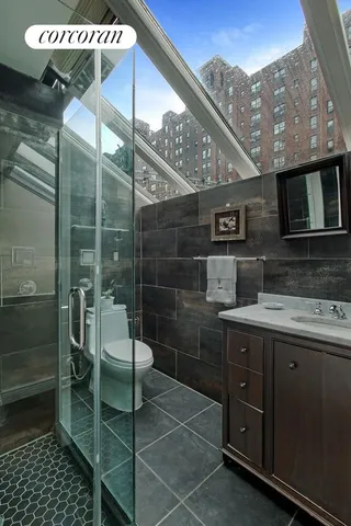 $2,395,000 | 443 West 24th Street, Unit G | Chelsea