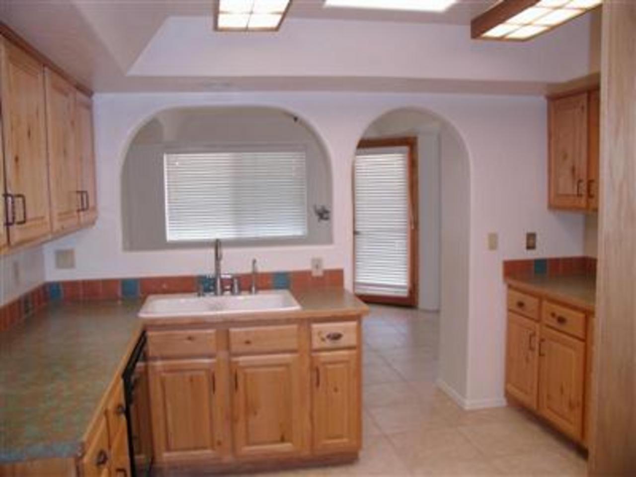 11460 East Prince Road Tucson, AZ 85749 - Photo 6 of 10 Gallery Image 6