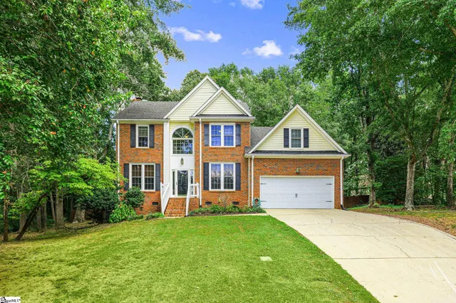 $434,000 | 6 Woodbluff Place, Simpsonville, SC 29680