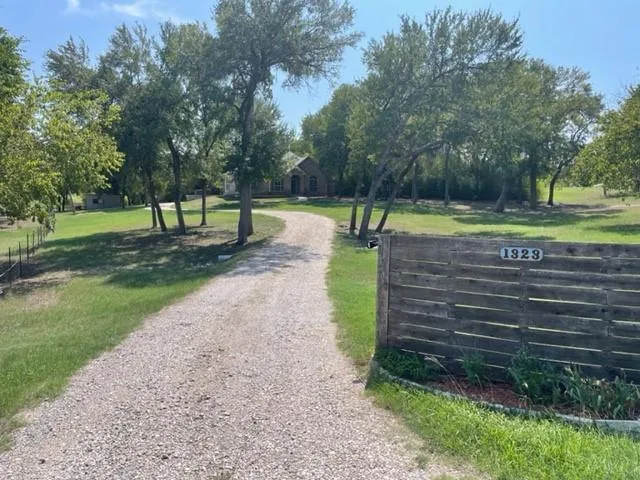 $3,499 | 1323 East College Avenue, Princeton, TX 75407