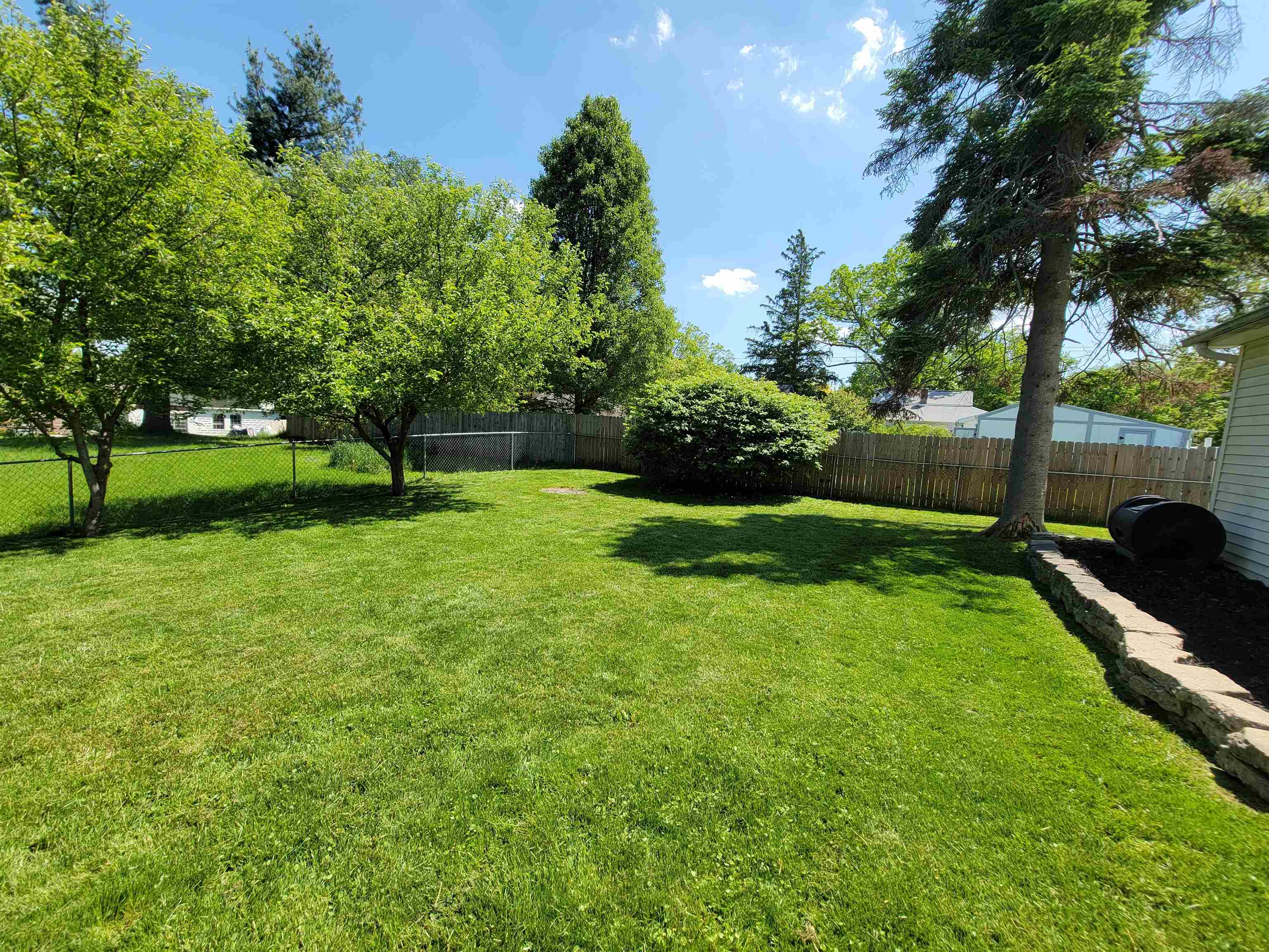 522 Walnut Street Flushing, MI 48433 - Photo 26 of 34 50142498-fc756617-7841-4c83-a313-8cf2d1db541c.JPG