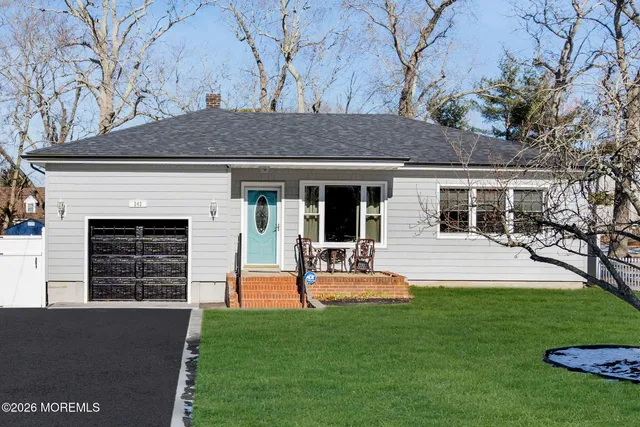 $2,700 | 242 Pennsylvania Avenue, Pine Beach, NJ 08741