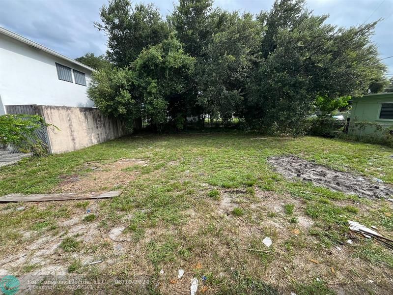 West Park West Park, FL 33023 - Photo 6 of 21