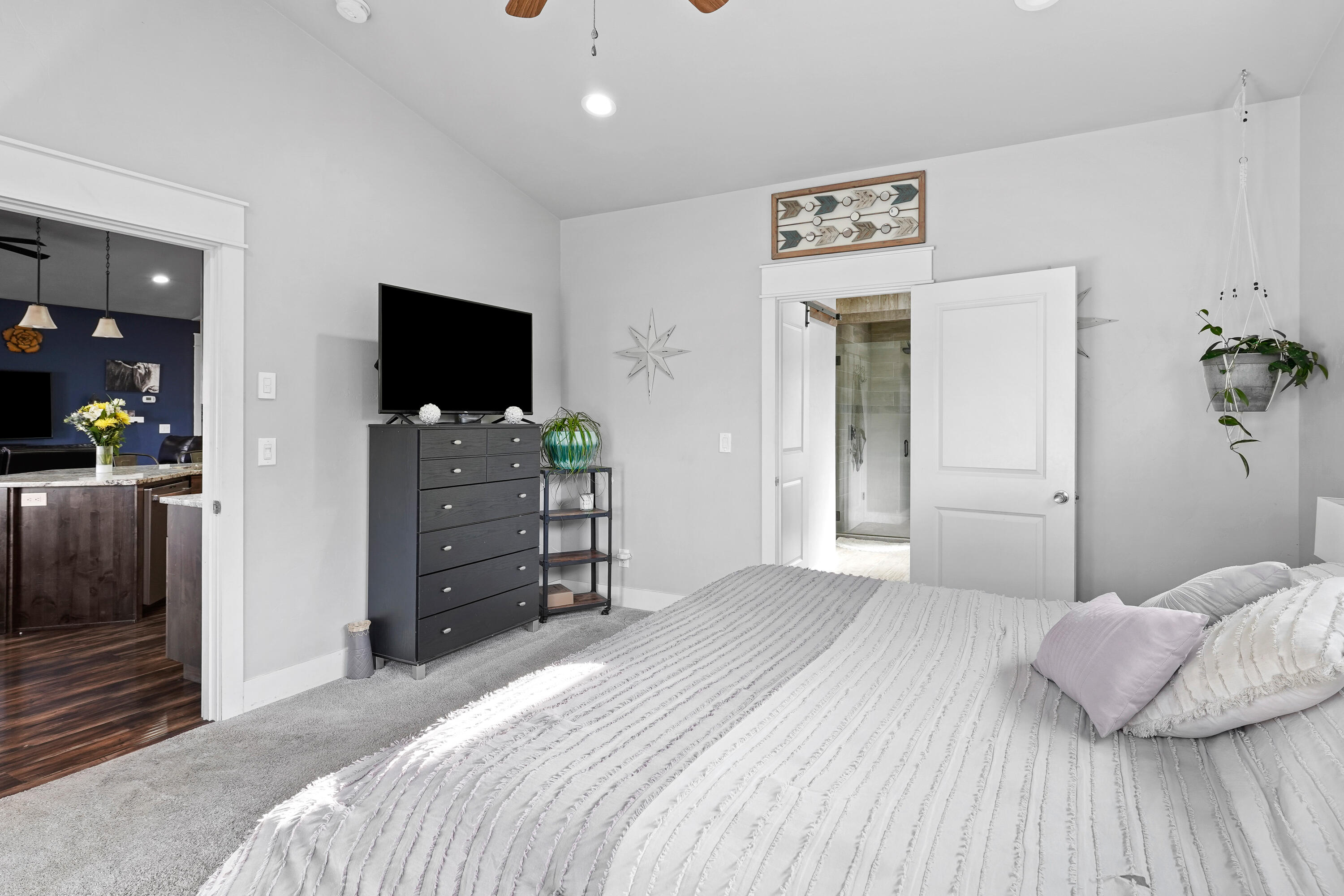 60261 Cinder Butte Road Bend, OR 97702 - Photo 15 of 46 Master Bedroom