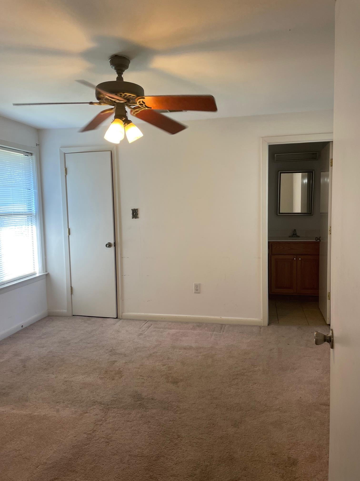 253 Montelo Road Memphis, TN 38120 - Photo 8 of 13 a view of empty room