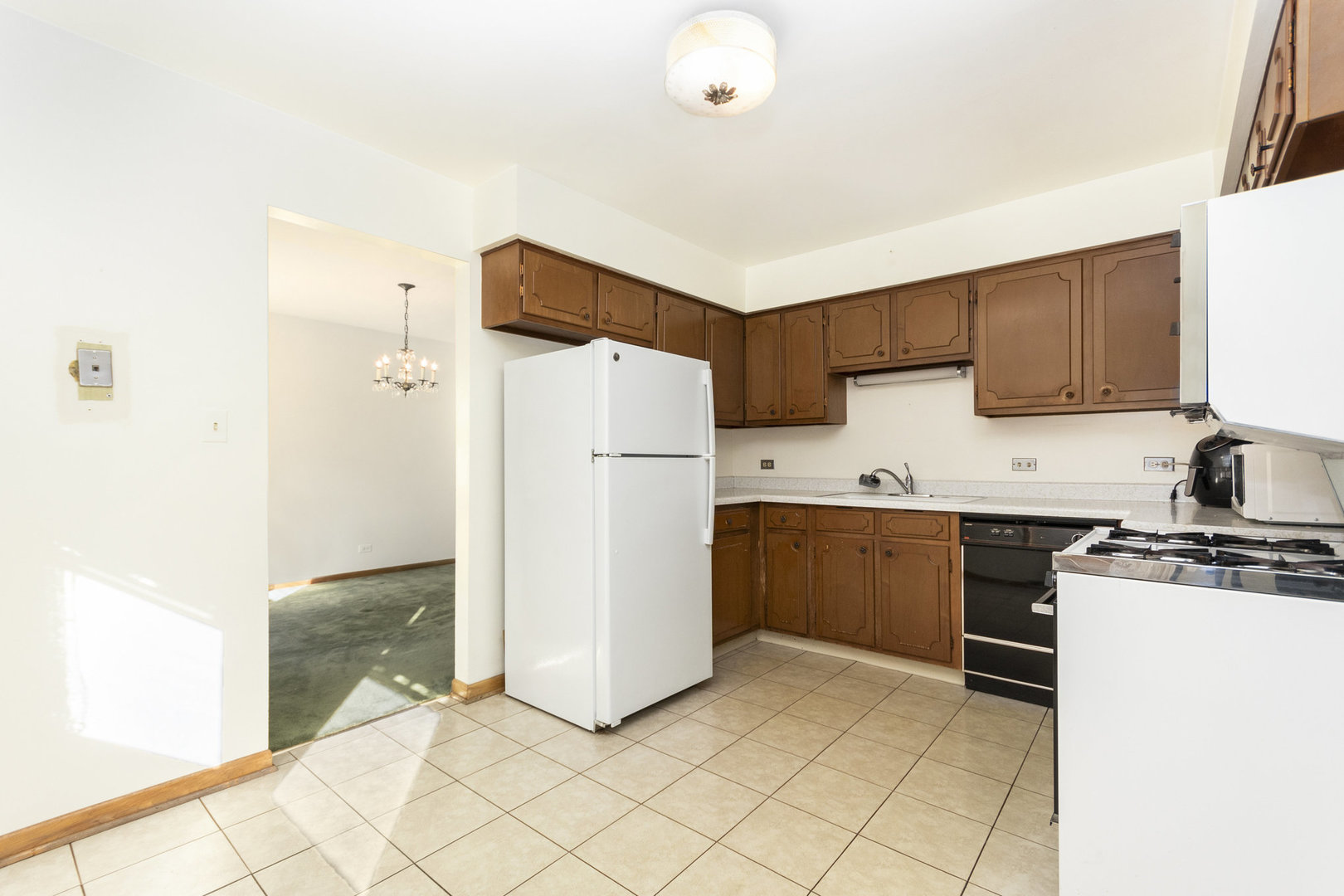 1321 Olive Road Homewood, IL 60430 - Photo 8 of 23