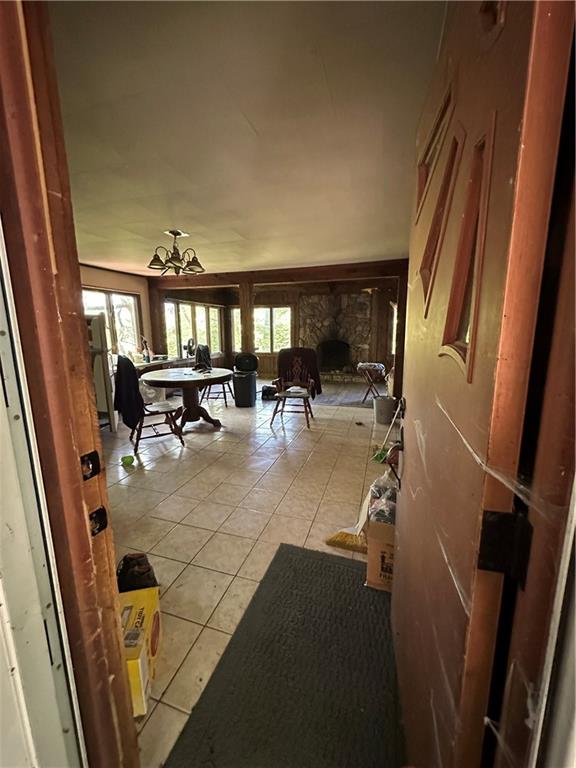 360 Lakewood Gardens Road New Castle, PA 16101 - Photo 3 of 10
