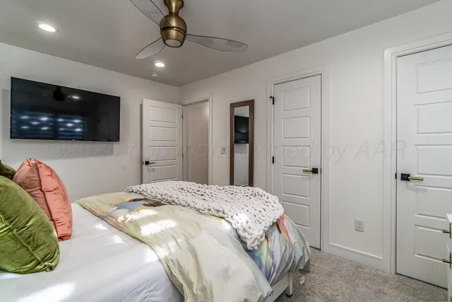 a view of a hallway with closet