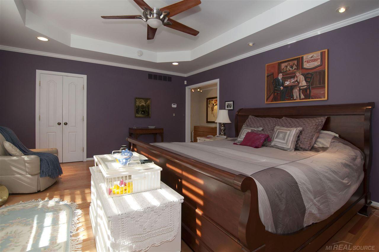 727 North Renaud Road Grosse Pointe, MI 48236 - Photo 28 of 37 31308176-27.JPG