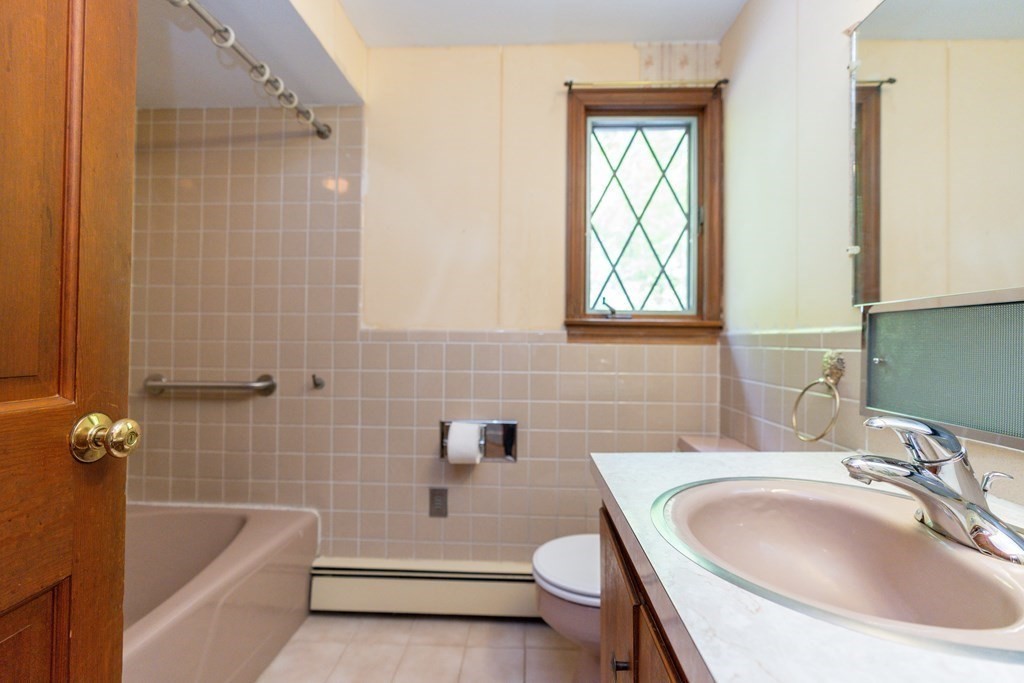 44 Davis Road West Brookfield, MA 01585 - Photo 25 of 42 Gallery Image 25
