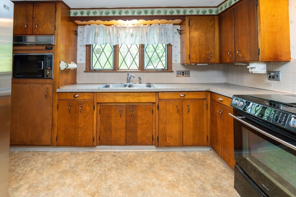 44 Davis Road West Brookfield, MA 01585 - Photo 28 of 42 Gallery Image 28