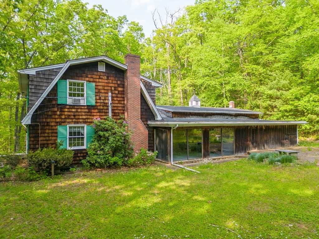 44 Davis Road West Brookfield, MA 01585 - Photo 4 of 42 Gallery Image 4