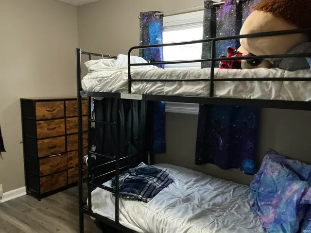 $164,900 | 307 West Mill Road, Evansville, IN 47710