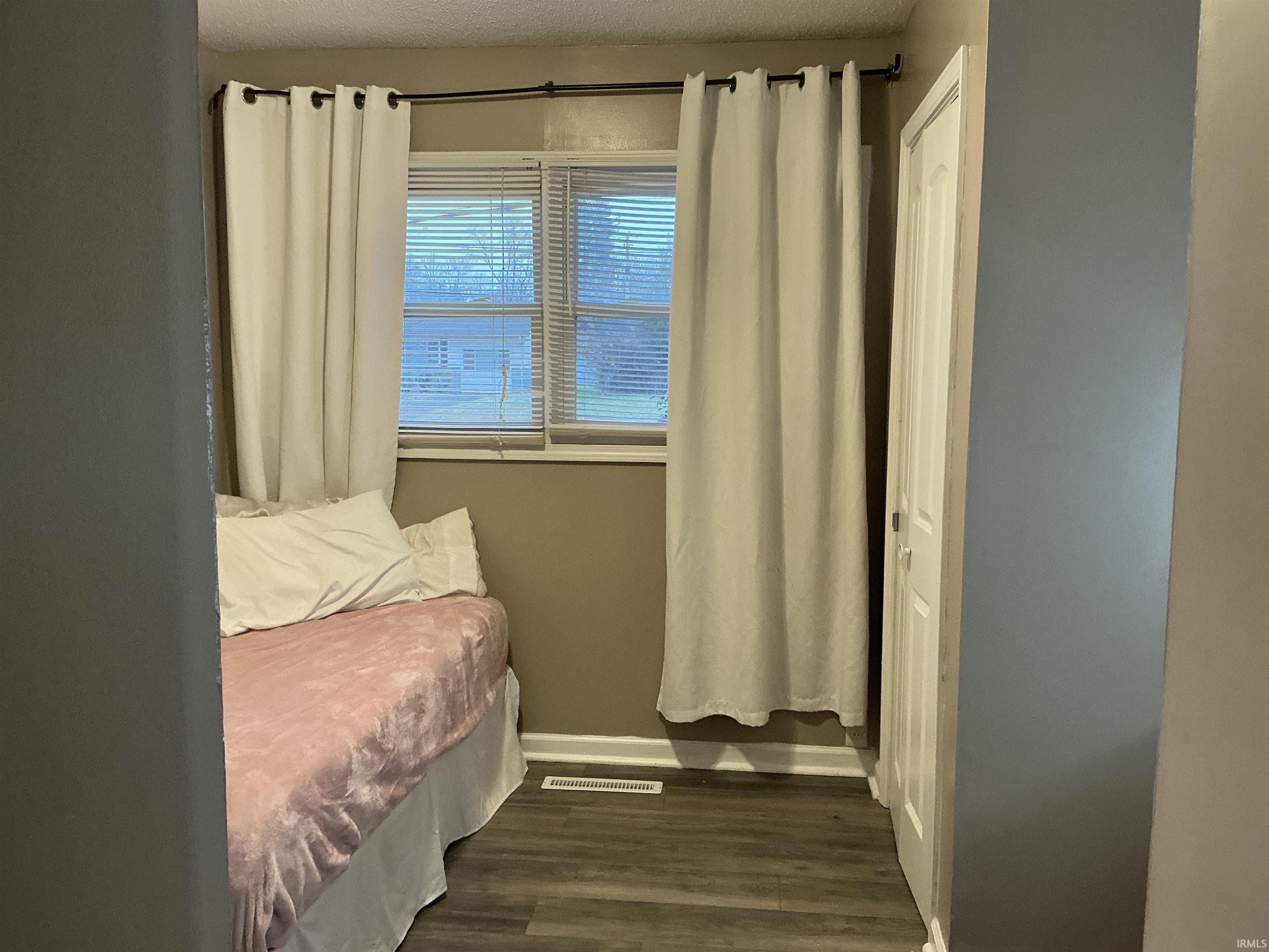 307 West Mill Road Evansville, IN 47710 - Photo 13 of 19