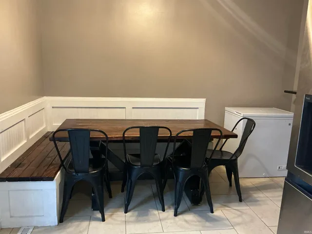 $164,900 | 307 West Mill Road, Evansville, IN 47710