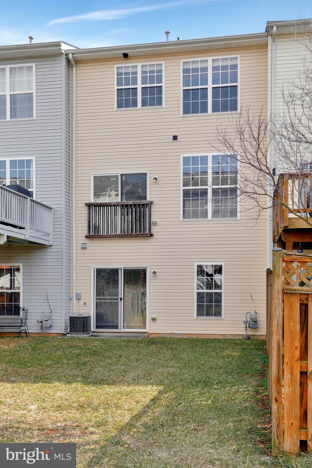 1943 Fieldstone Way Frederick, MD 21702 - Photo 4 of 47 Gallery Image 4