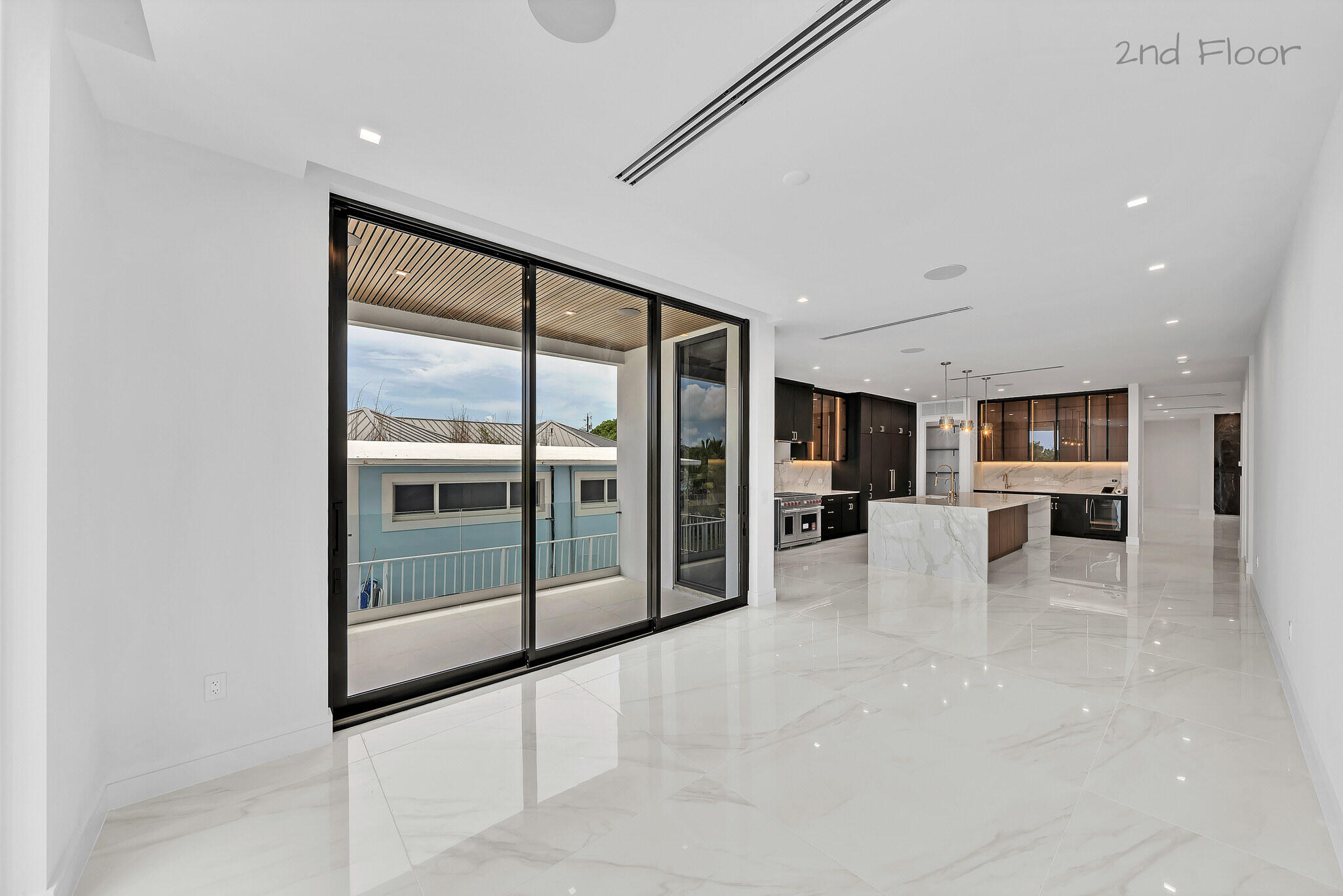 16 Seaside Avenue Key Largo, FL 33037 - Photo 36 of 64 9 Dining Area (2)