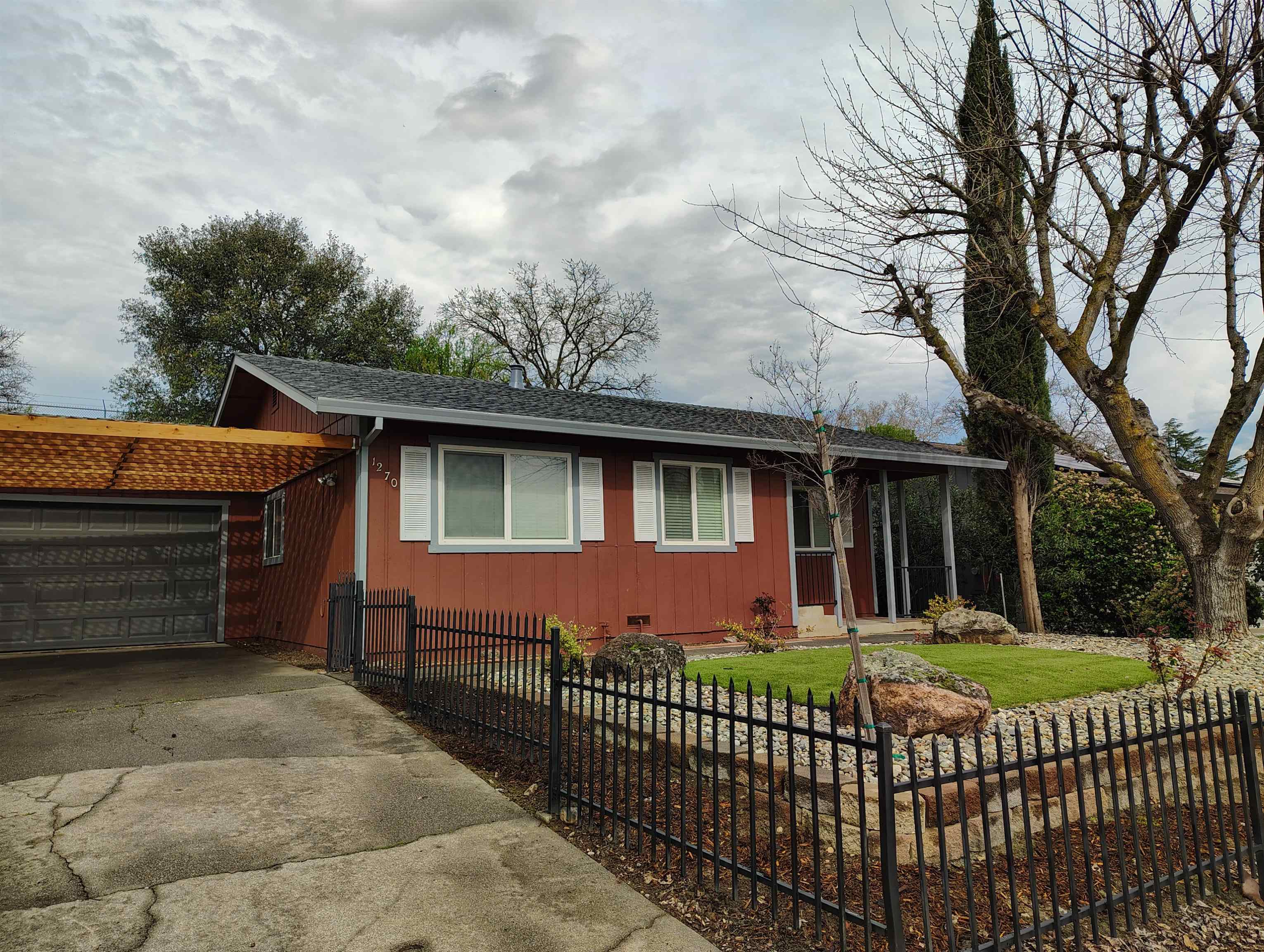 1270 Aloha Street Red Bluff, CA 96080 - Photo 2 of 18