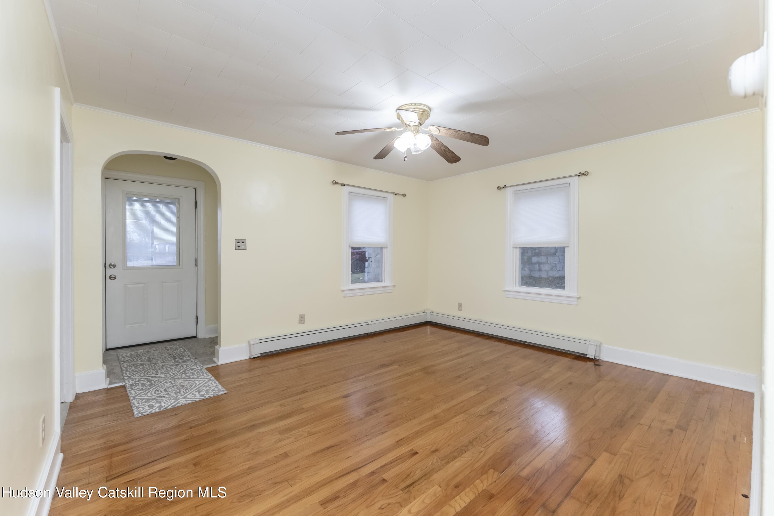 94 Stephan Street Kingston, NY 12401 - Photo 4 of 25 Image-4