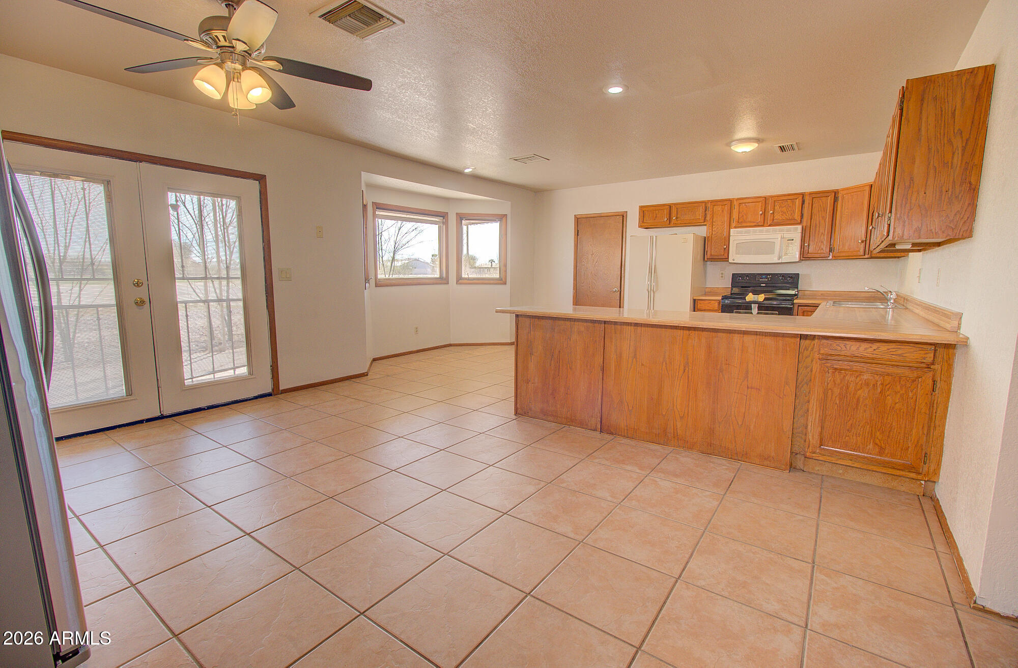 15047 South Moon Valley Road Arizona City, AZ 85123 - Photo 12 of 35 12