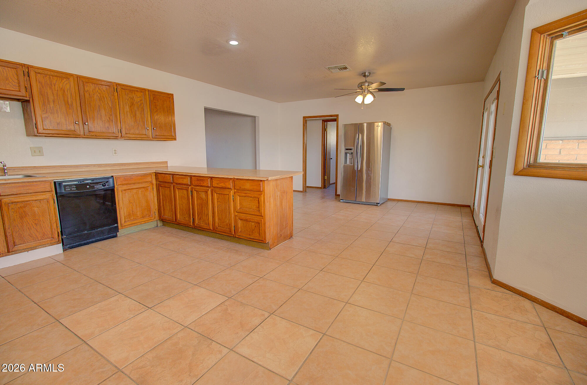 15047 South Moon Valley Road Arizona City, AZ 85123 - Photo 14 of 35 14