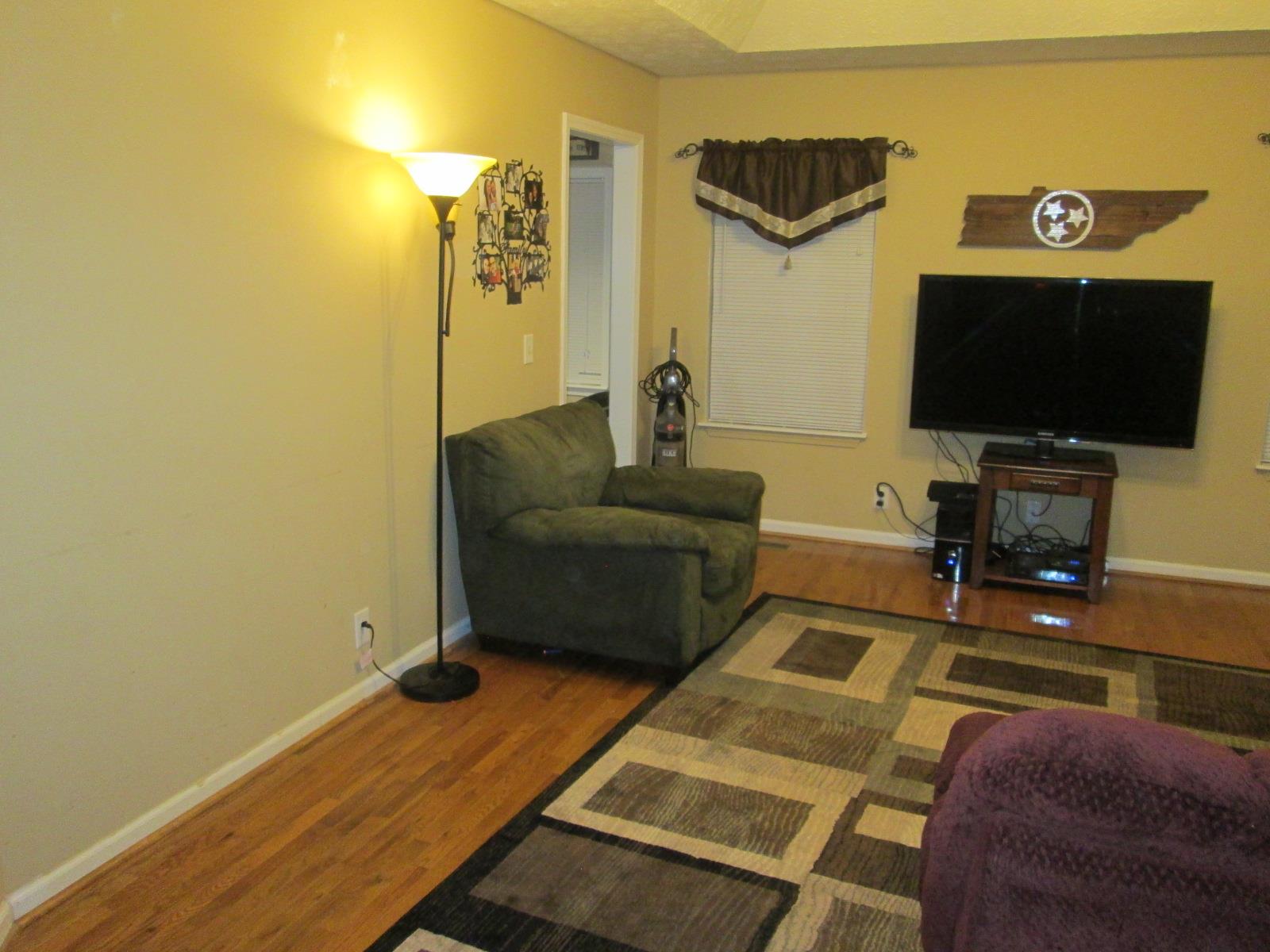 1007 Golden Pond Road Chapmansboro, TN 37035 - Photo 13 of 30 Gallery Image 13