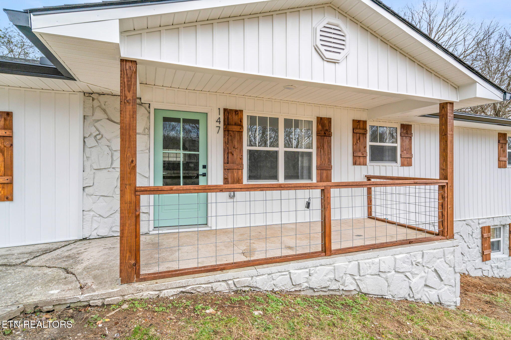 147 Casey Road Harriman, TN 37748 - Photo 3 of 36 7-web-or-mls-147 Casey Road-8