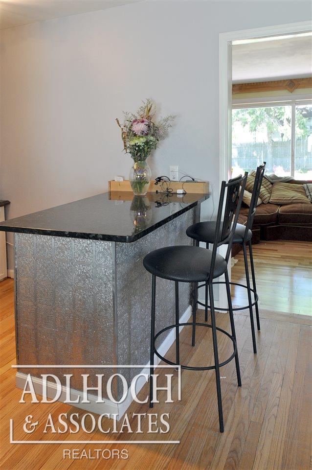 204 Moross Road Grosse Pointe, MI 48236 - Photo 6 of 18 31296708-5.JPG